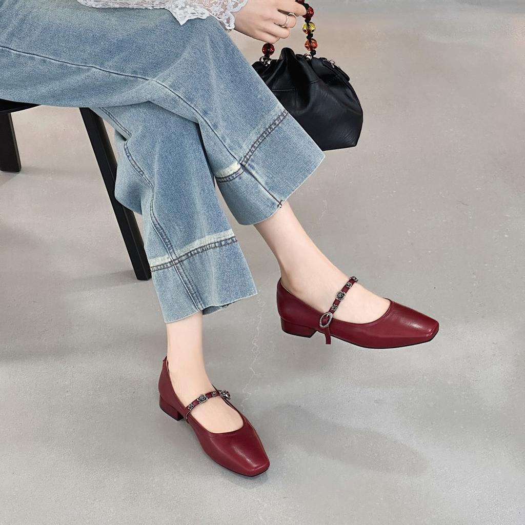 2025 new summer soft leather square head Mary Jane shoes fairy style gentle and versatile one-word buckle shallow mouth single shoes