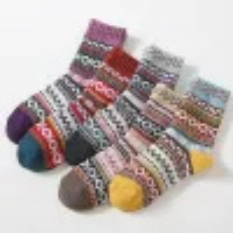 5/10 Pairs Comfortable Casual and Versatile Women's Mid Calf Autumn Winter Thickened Wool Socks with Deer Pattern