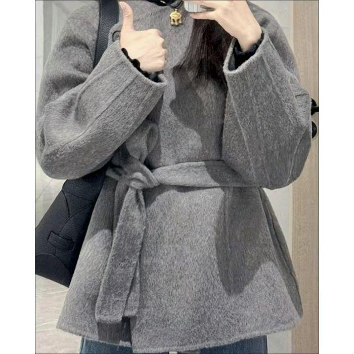 Korean Style Grey Wool Coat: 2025 Autumn/Winter Petite Belted Hepburn Woolen Outerwear