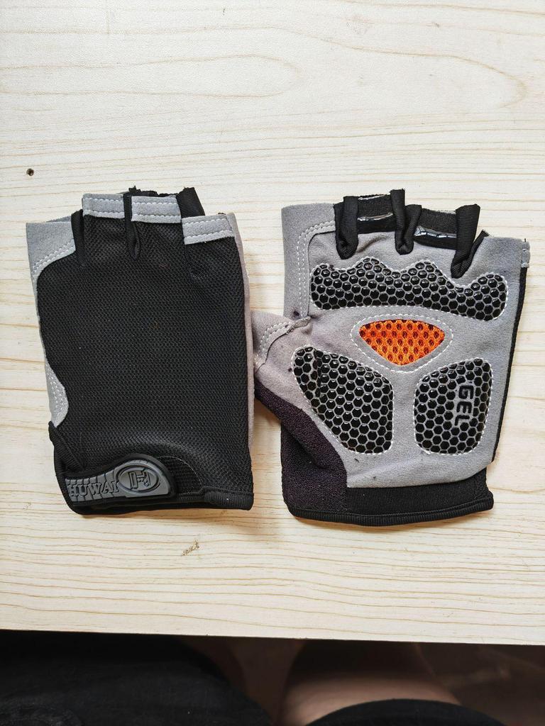 Unisex Half-Vinger Fiets Handschoenen - Antislip, Schokabsorberend, Ademend Mesh voor Sport, Fitness, Klimmen en Rijden