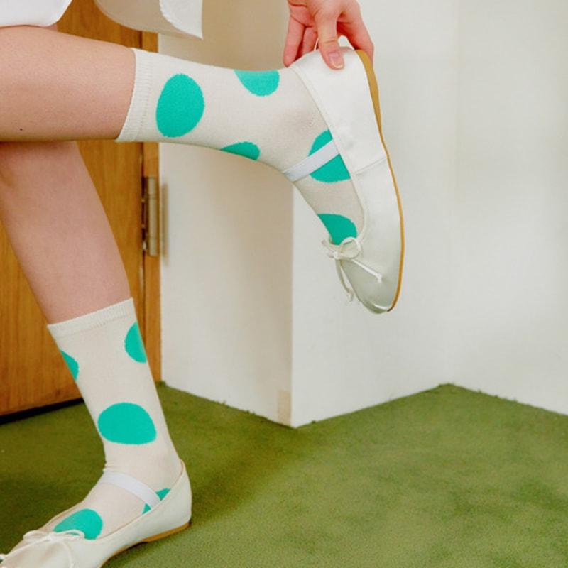 MONTH IN MONTH OUT dot!dot!_ ivory&mint