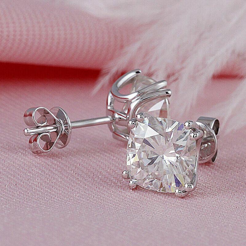 Simple Shiny Oval-shaped CZ Earrings for Female Graceful Lady Versatile Accessories Classical Elegance Women's Jewelry