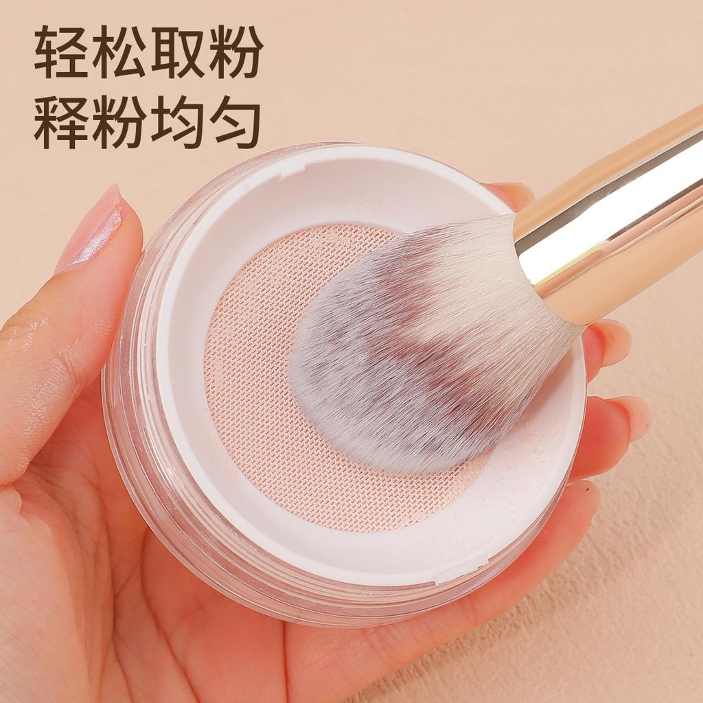 New Single Flame Blush Brush Loose Powder Brush Makeup Brush Point Color Brush Soft Fluffy Bristles