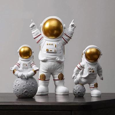 Pryskyřice Astronaut Socha Kosmonauta Ornament Domácí kancelář Stolní figurka Dekory Sada 3 kusů - Zlatá