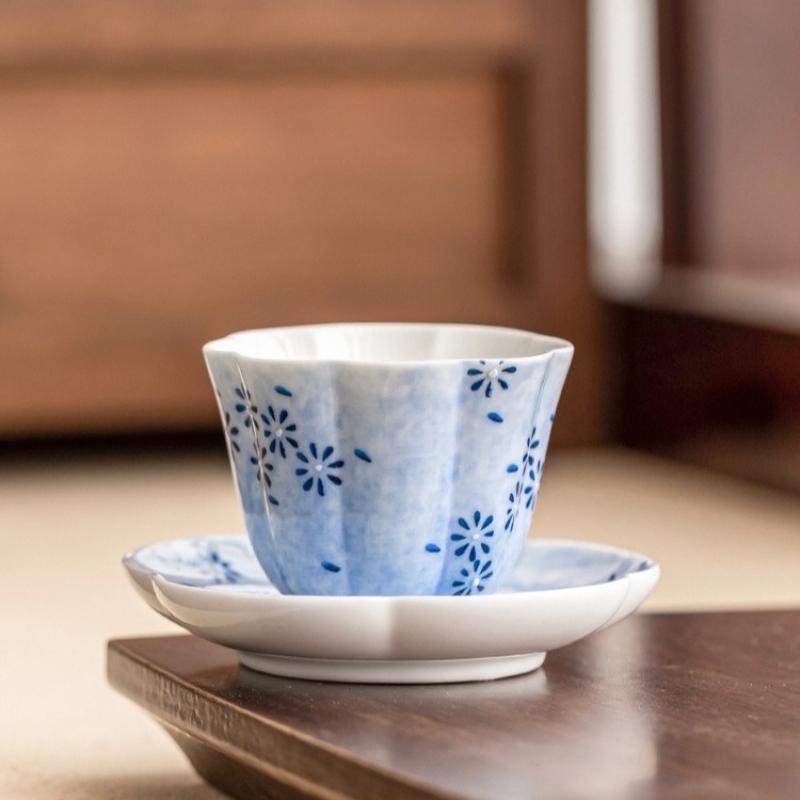 

Light Blue Hand-painted Daisy Tea Cup Set Home Ceramic Kung Fu Tea Cups Chinese Afternoon Tea Mug Drinkware 30ml