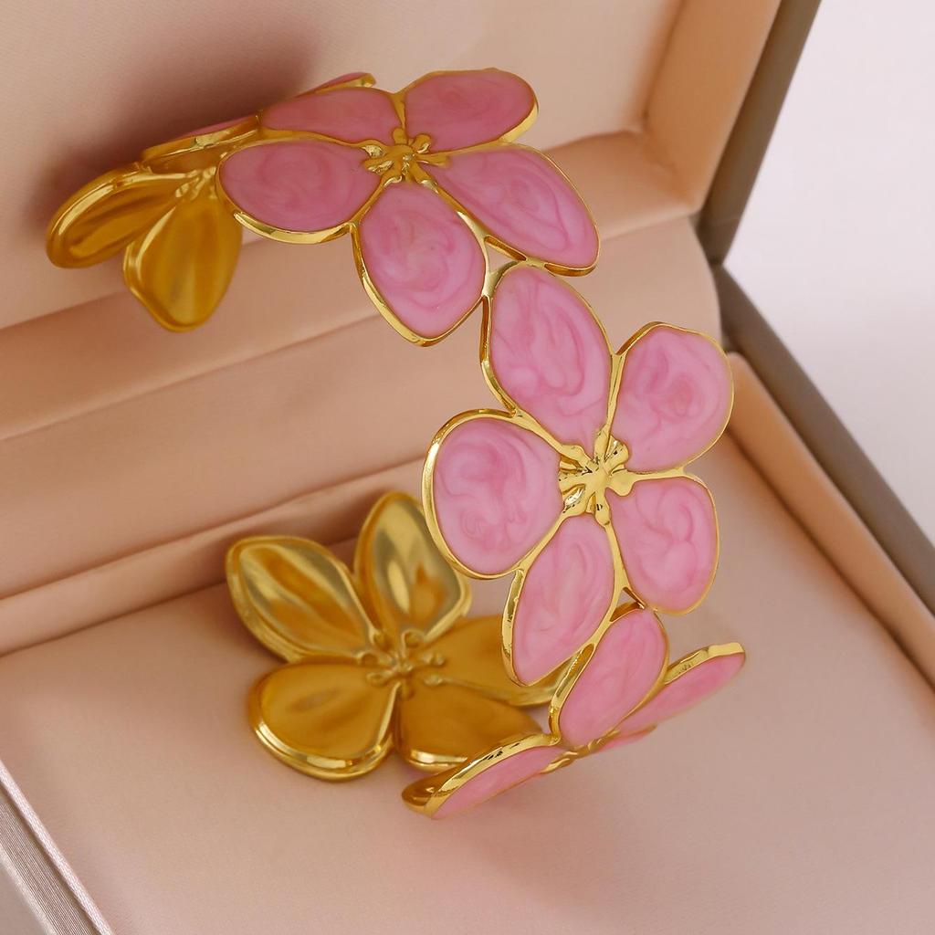 Trendy Flower Stainless Steel Oil Drip Bracelet - Non-Fading, Fashionable C-Shaped Bangle