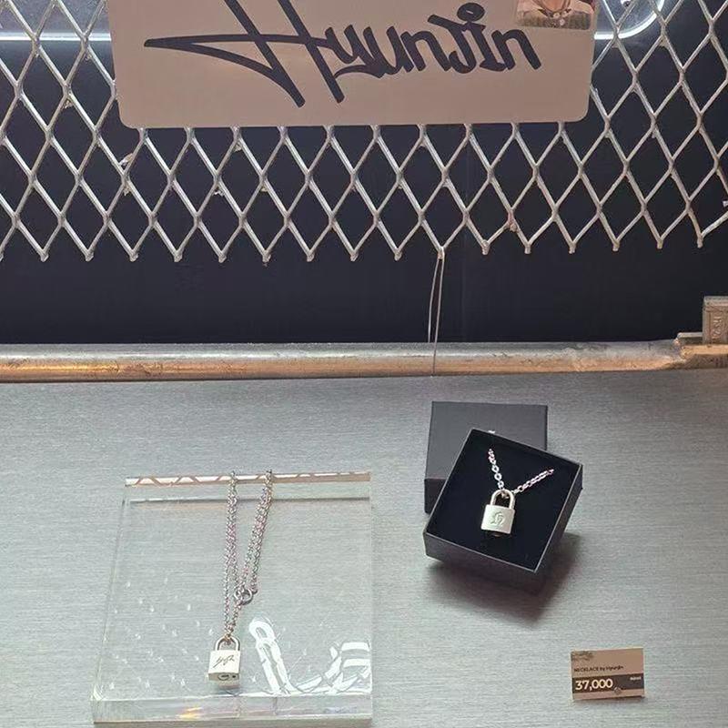 Fashionable Creative Metal Lock Necklace Same As Huang Xuanchen'S Style Punk Necklace Men Women Jewelry Fans Gifts