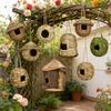 Vogel van geweven gras, creatieve handgemaakte vogelkooi, tuindecoratie