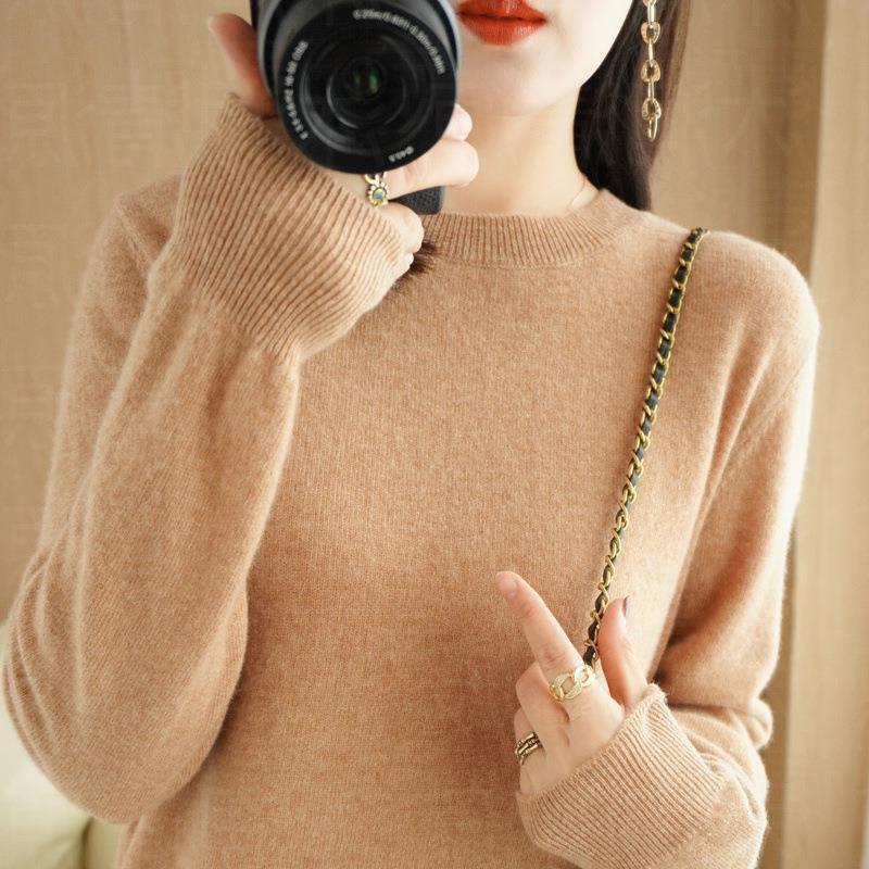 Women's Long Sleeve Round Neck Knit Sweater - Autumn/Winter Pullover Base Layer