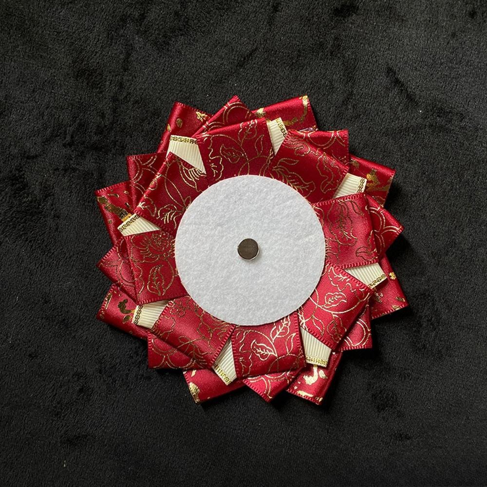 

Handmade Fabric Brooch Pins for Women Cosplay Backpack Badge Unique Fashion Anime Fans Fashion Jewelry Accessories красный