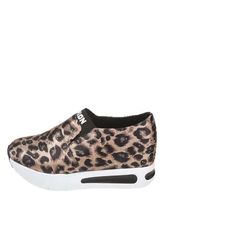 New Spring and Autumn Women's Shoes New Fashion Slip-on Thick-soled Flower Printed Casual Breathable Anti-Slip Sneakers