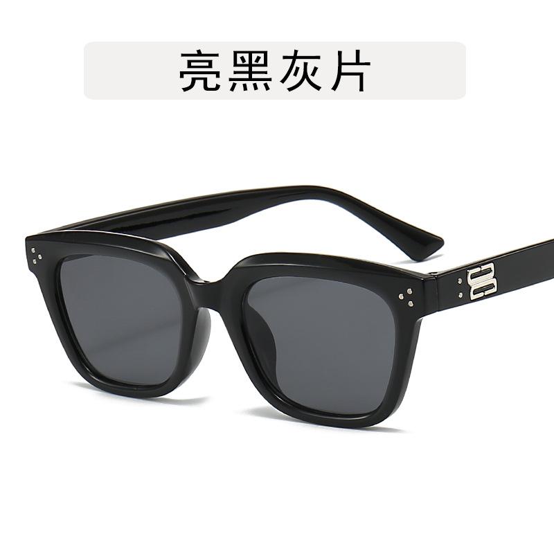 Korean Style Women Sunglasses Square Shape UV400 Protection Men Women Sun Glass Fashion Trendy Girls Sunglasses