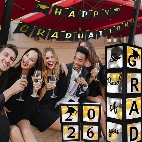 4 ks Krabice na balónky k promoci 2026 Tak hrdý na tebe Černá krabice na balónky s písmeny pro třídu 2026 Potřeby na promoční párty