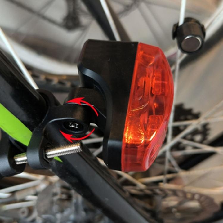 Bicycles Rear Light Bicycles Rear Lamp for Safety Night Riding IPX4 Watertight Magnetic Power Generate Bikes Tail Lamp