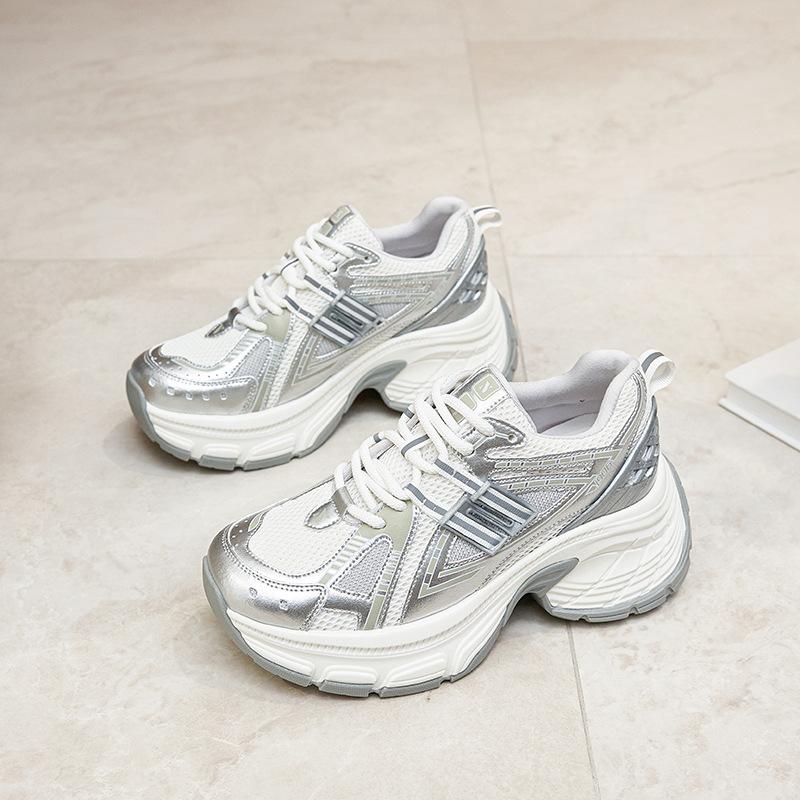 Inner heightening platform retro dad shoes women's 2025 spring new sports shoes casual shoes German training shoes Forrest Gump shoes women