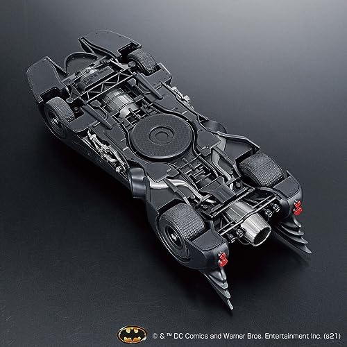 Bandai Model Kit DC Comics - Batman 1/35 Batmobile