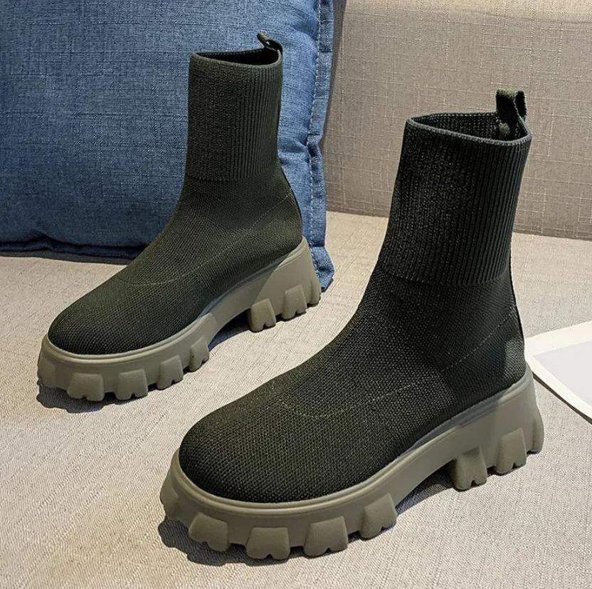 Fashion Autumn New Socks Shoes Woman Stretch Fabric Mid-Calf Casual Platform Boots Net Red Knitted Short Boots Women Plus Size Booties