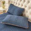3-teiliges Luxus-Bettwäsche-Set, gesteppter Bettrand mit 2 Kissenbezügen, dicker warmer rutschfester Matratzenschoner, einfarbiges Bettlaken und Bettbezug