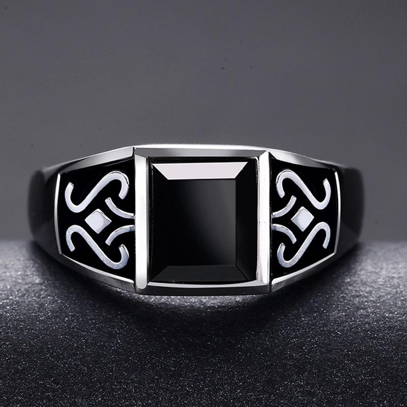 Mystischer Obsidian Totemring für Männer – Trendiges Retro-Edelsteindesign