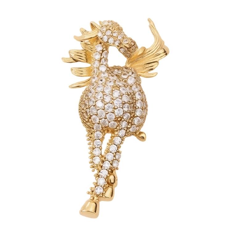 

Gold Plated Horse Brooch Featuring Zircon Gemstones Suitable For Professional And Casual Outfits золотий