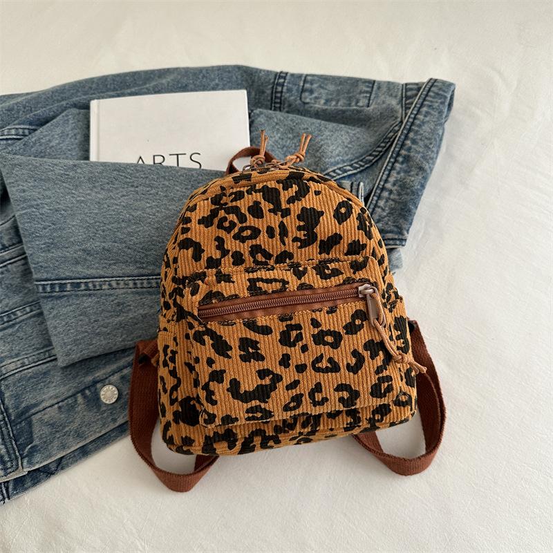 

Популярный нишевый женский рюкзак с леопардовым принтом 2025 года, новый весенний универсальный рюкзак, мини-школьный рюкзак коричневый