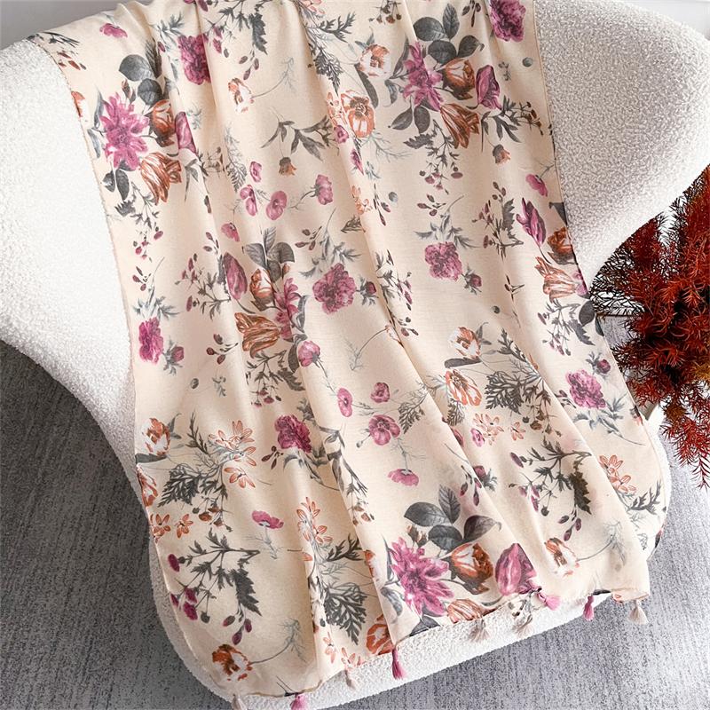 Spring and Summer New Flowers Pattern Cotton Linen Scarf for Women Autumn Warm Soft Shawls Muslim Hijab Poncho Echarpe Stoles
