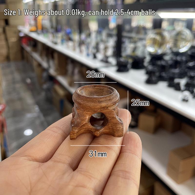 

Wenwan Walnut Gourd Solid Wood Ornament Stand for Crystal Jade Ball