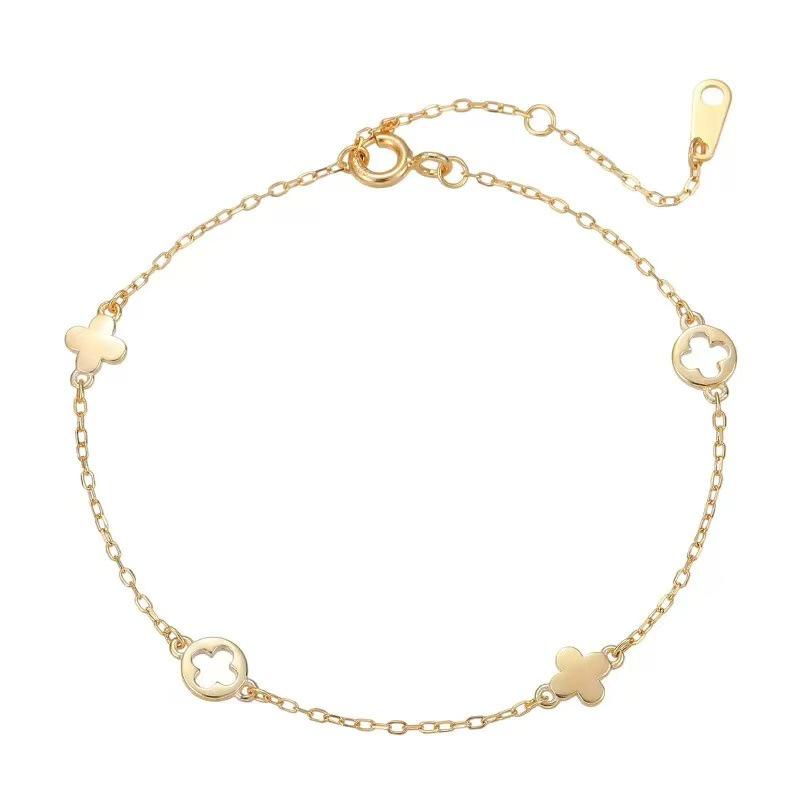 Armband med fyrklöver, pläterat med äkta guld på nysilver: Elegant, Mångsidig Design för Kvinnor