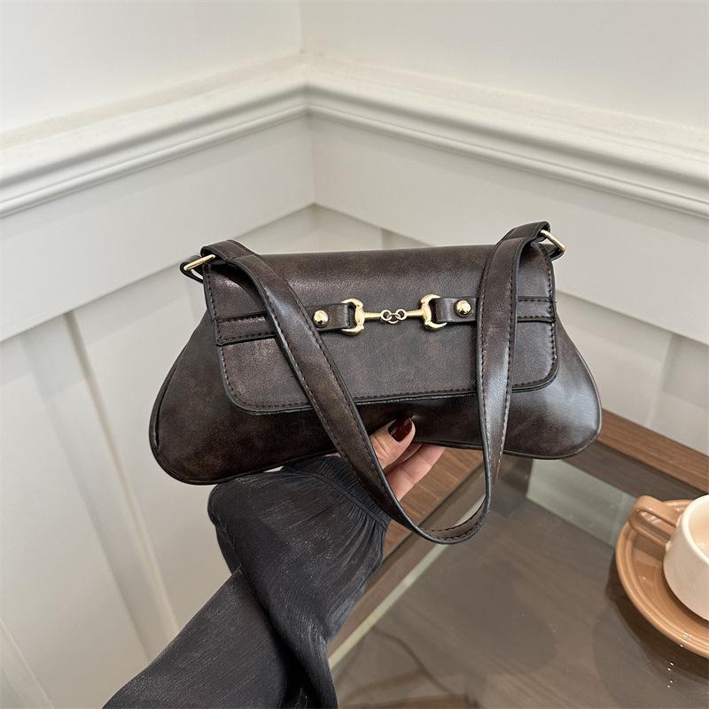 

Популярная в этом году ретро женская маленькая квадратная сумка 2025 весенний новый тренд корейская нишевая женская сумка на одно плечо подмышку