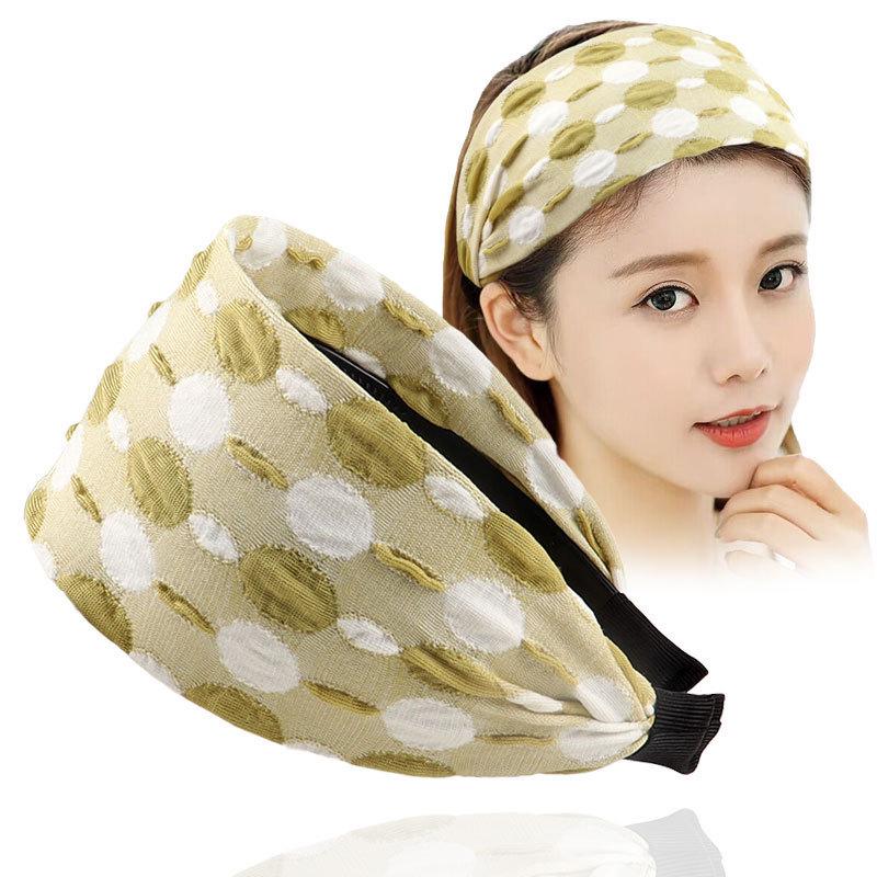 Polka Dot Wide-Brim Bubble Fabric Top