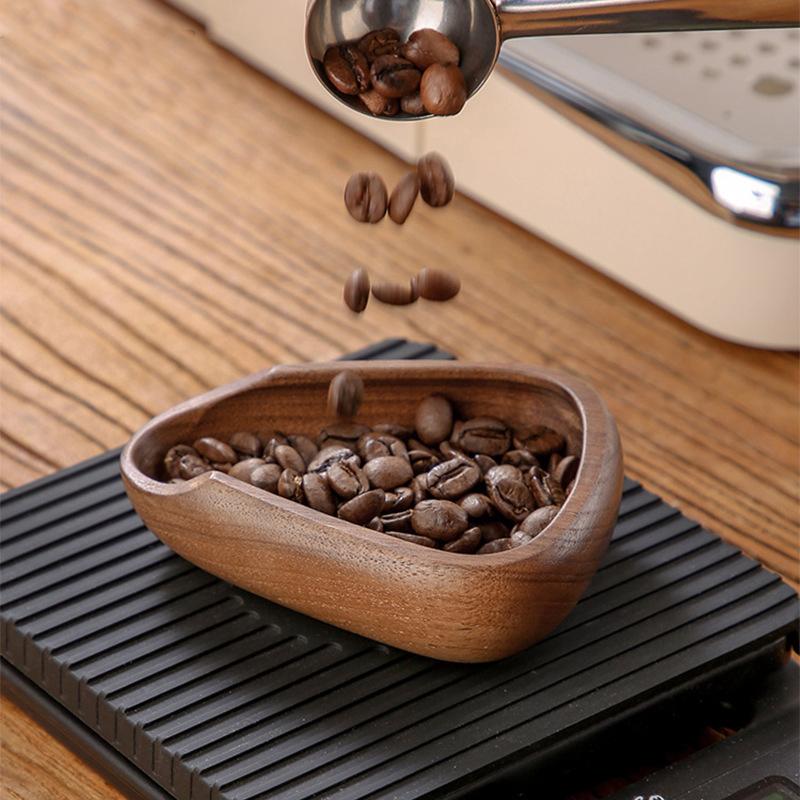 Multifunctional Wooden Coffee Bean Dosing Cup And Light Spray Bottle Barista Set For Enhance Brewing Coffee Experience