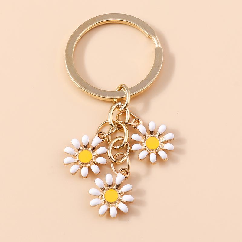 Pretty Enamel Flower Keychain Charms Sakura Key Ring Pendant for Car Key Holder Women Girls Handbag Decor DIY Jewelry Gifts