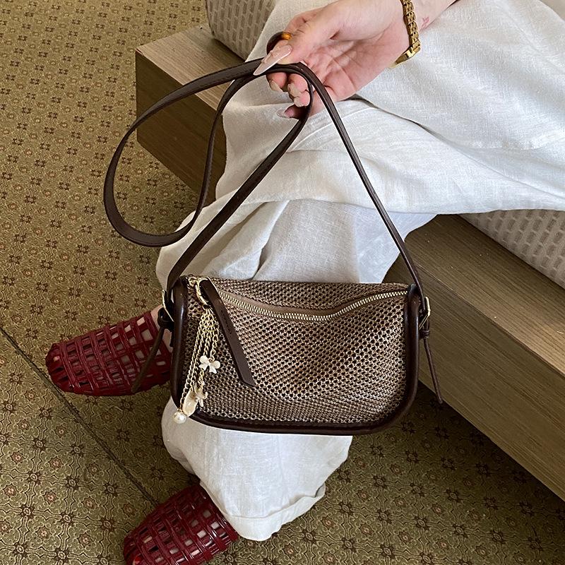 Hong Kong Retro Woven Crossbody Bag - Summer 2026 Collection, Women’s Hollow Knit Color Block Single Shoulder Bag