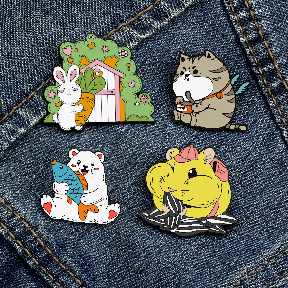 Creative Cartoon Animal Brooch: Cute Fox, Cat, and Monkey-Shaped Accessories