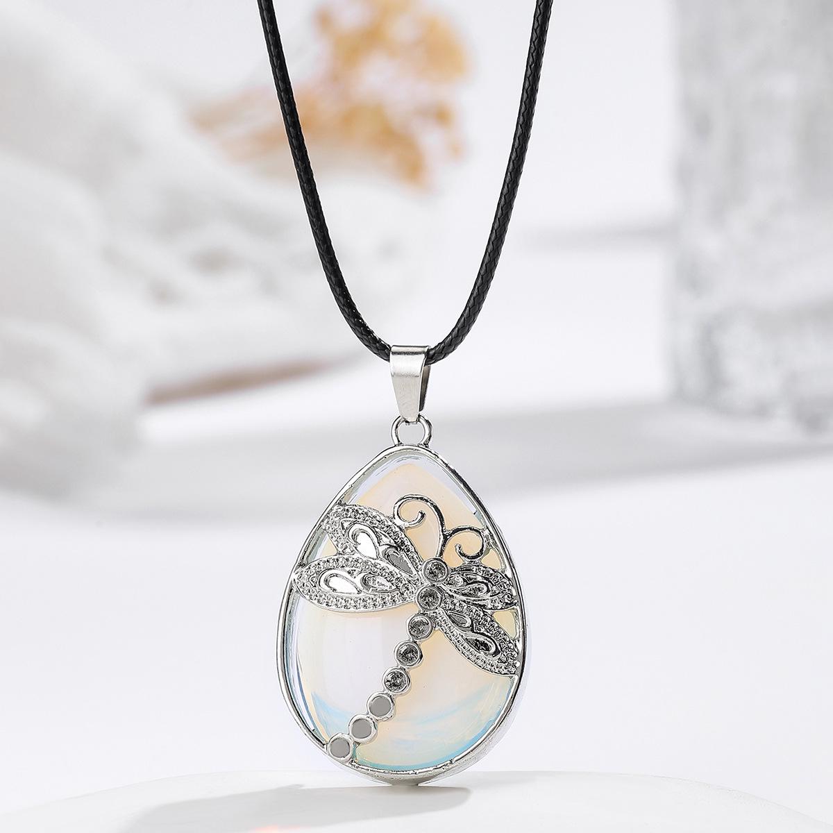 

Аметистовая подвеска-кулон в виде стрекозы - Богемные украшения