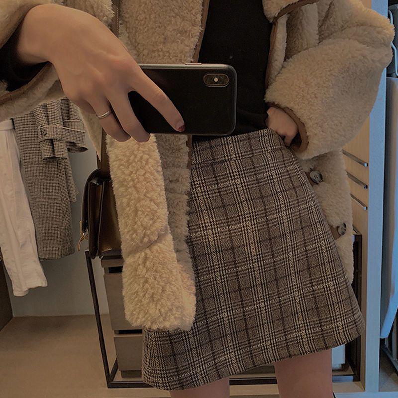 Plus Size Plaid Wool Skirt: High-Waist, Slimming A-Line for Autumn/Winter