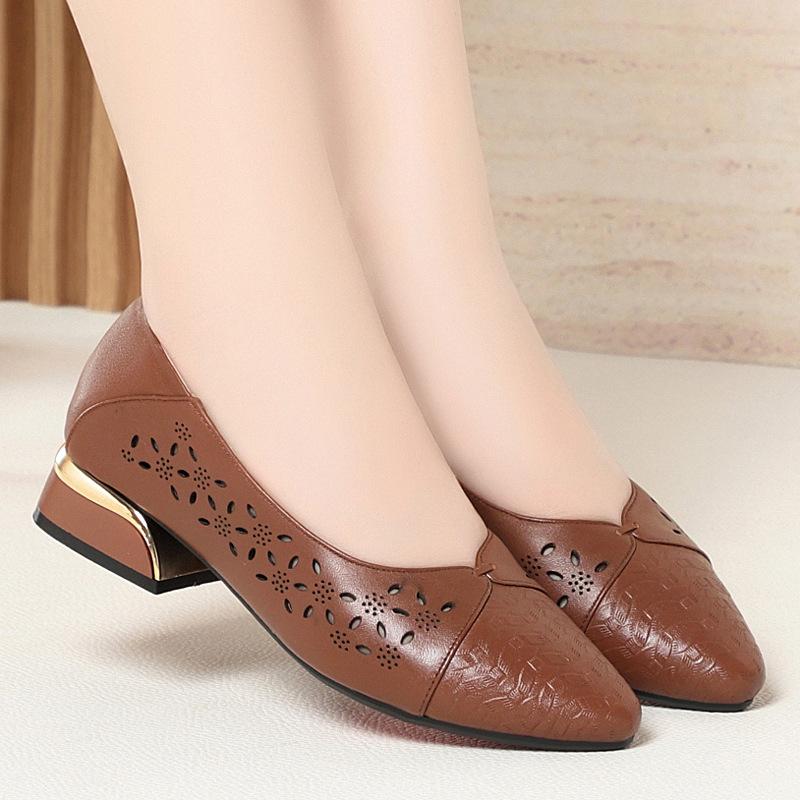 Plus Size 35-43 Breathable Cutout Floral Genuine Leather Shoes Women Flats 2025 Spring Summer Square Heels Shoes for Mom Daily
