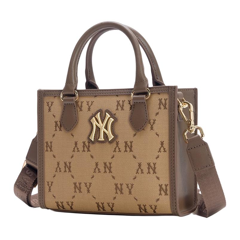 MLB New York Yankees Vintage Classic Commuter Tote Bag Women Tote Bag Brown 7ACRM036N-50BRS