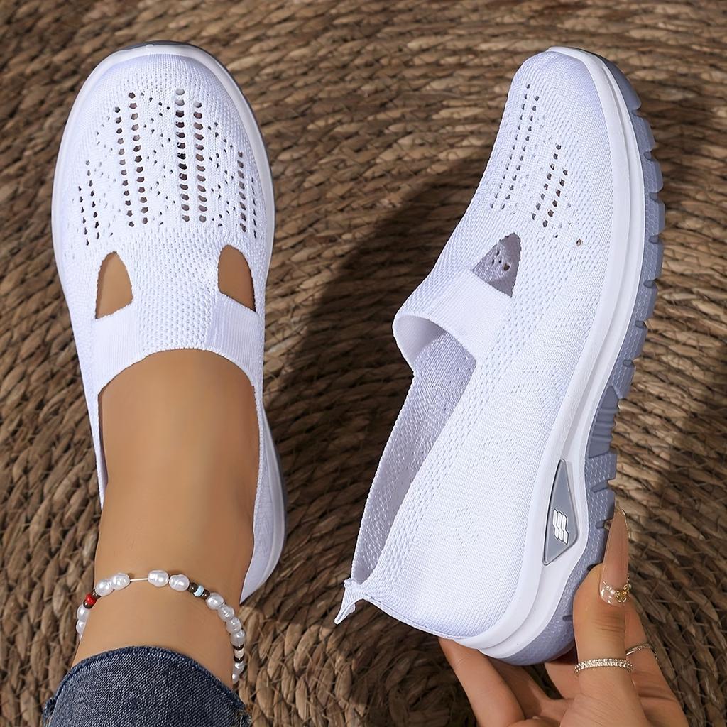 Breathable Mesh Slip-On Flat Sports Shoes for Women, Lightweight and Comfortable Casual Footwear Suitable for Parks, Summer Vacations, Women Shoes