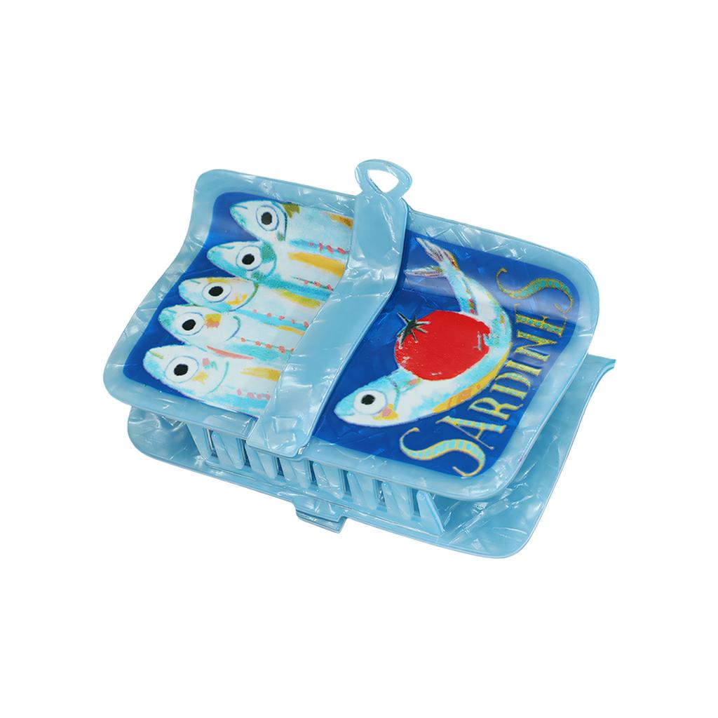 Stylish Fish Inspired Hair Accessory With Secure Grip Suitable For Various Hairstyles And Activities