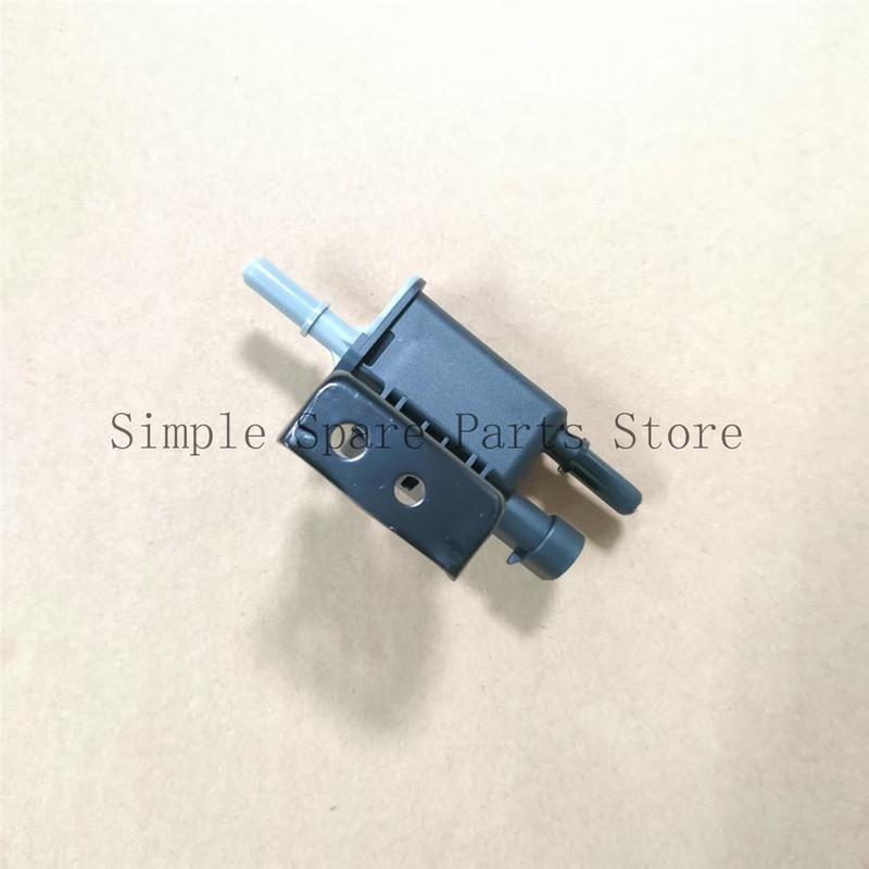 

10PCS Carbon Canister Solenoid Valve For GMC Chevrolet Malib Buick GL8S New Regal New Lacrosse 2.4L Saab 12606684 12597567