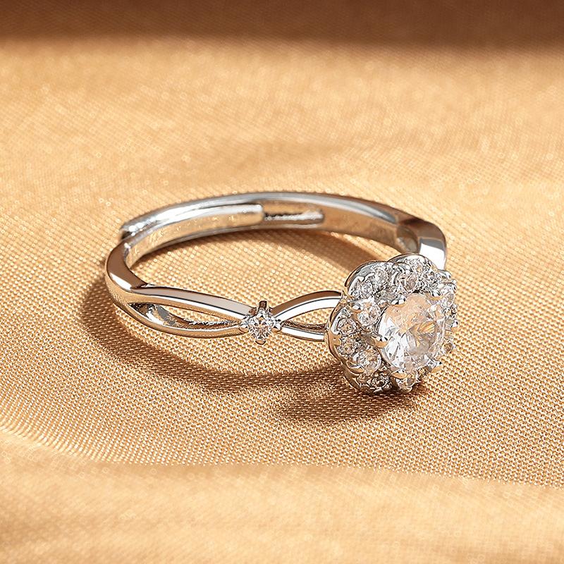 2026 Flower Man Girl Ring Diamond Ring Flower High Sense Light Luxury Twist Arm Bouquet Flower Group Ring