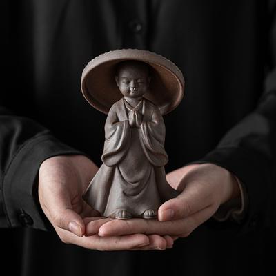 Japanese Gilding Iron Glaze Monk Tea Strainer All-Ceramic Integrated FilterTea Pet Decoration Tea Net Tea Strainer Tea Filter
