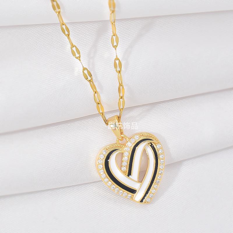 Love Necklace Women'S Light Luxury Design Simple Temperament Trend Micro-Inlaid Collarbone Chain Jewelry