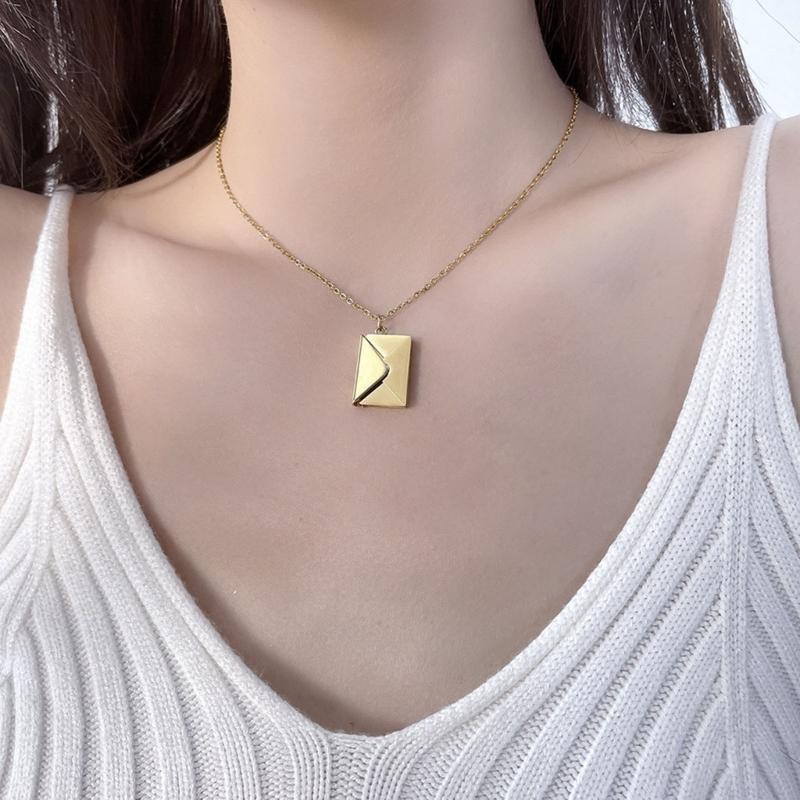Valentine's Day Love you Secret Hidden Message Pendant Necklace Stainless Steel Can Open Photo Frame Envelope Necklace