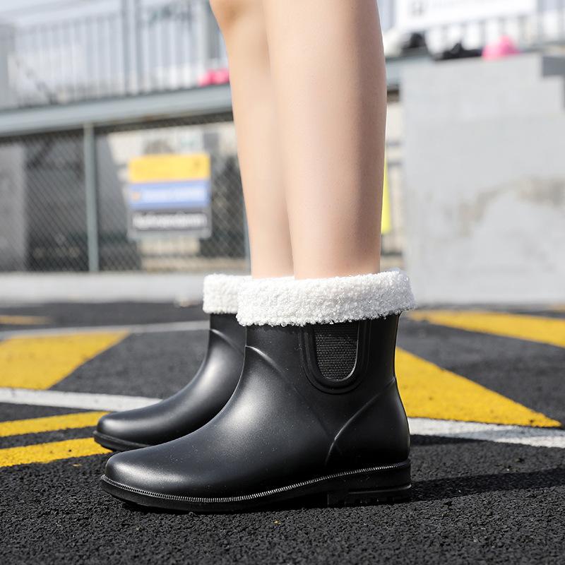 Rain Shoes Women's Short Tube New Fashion Water Shoes Non-slip Waterproof Light Wear-resistant Water Boots Car Wash Kitchen