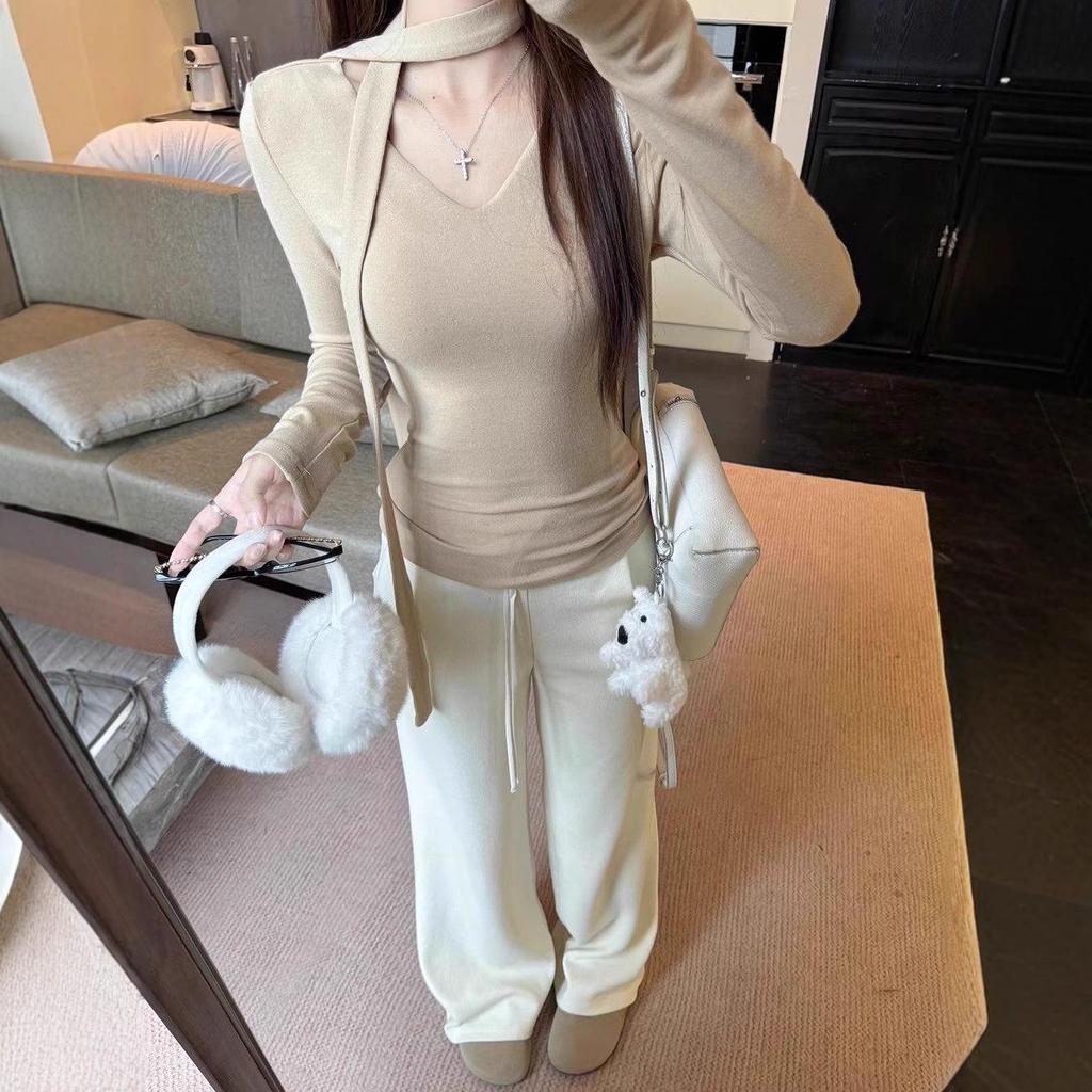 Korean Style V-Neck Turtleneck with Ribbons: Women's Slim Fit Long-Sleeve Top for Autumn and Winter