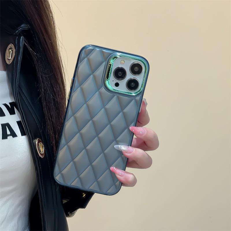 Pouzdro na mobilní telefon Xiaoxiangfeng Rhombus je vhodné pro iPhone15, barevné stříbrné Apple 16 jednobarevné 14promax pevné pouzdro, dámské trendy.