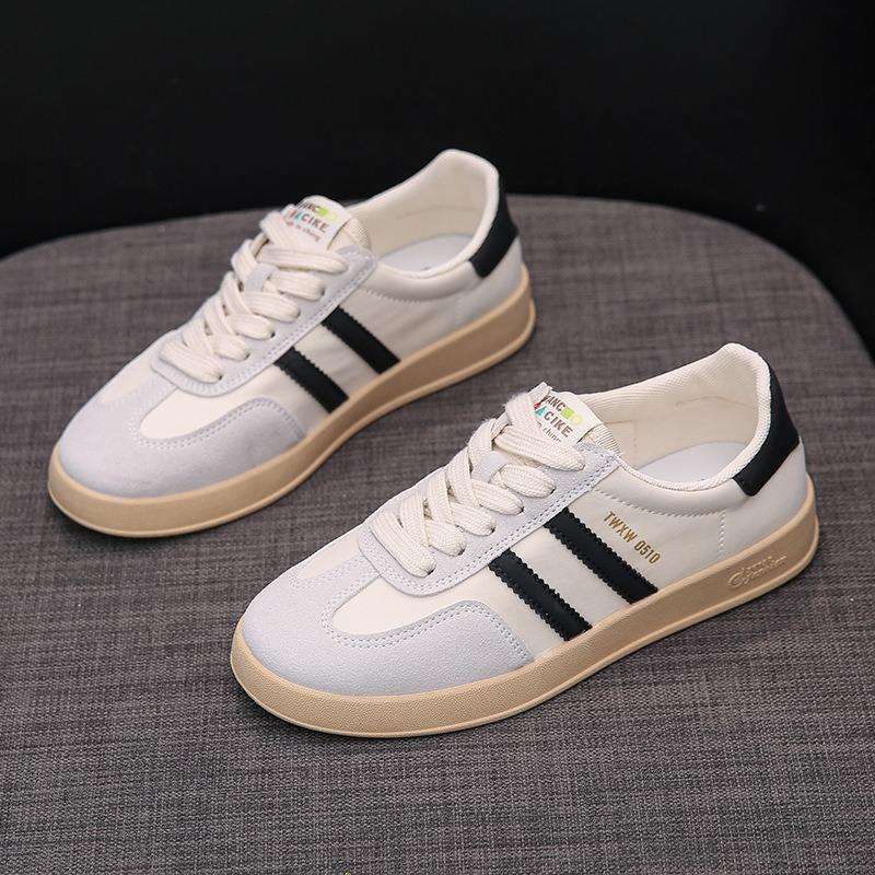 Leather breathable summer children's flat bottom new little white shoes casual board shoes sports shoes