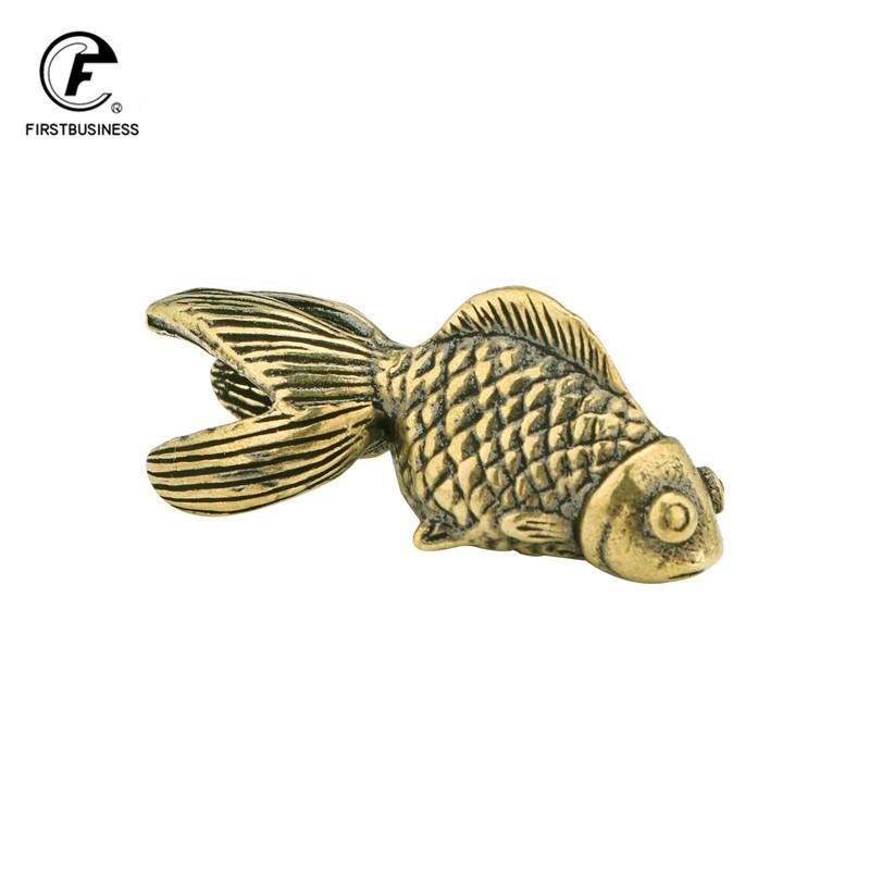 Masivní mosazné rybí figurky Miniatury Starožitné Feng Shui Stolní ozdoba Simulace řemesla Kapr Čaj Domácí Dekorace Domácí Dekorace